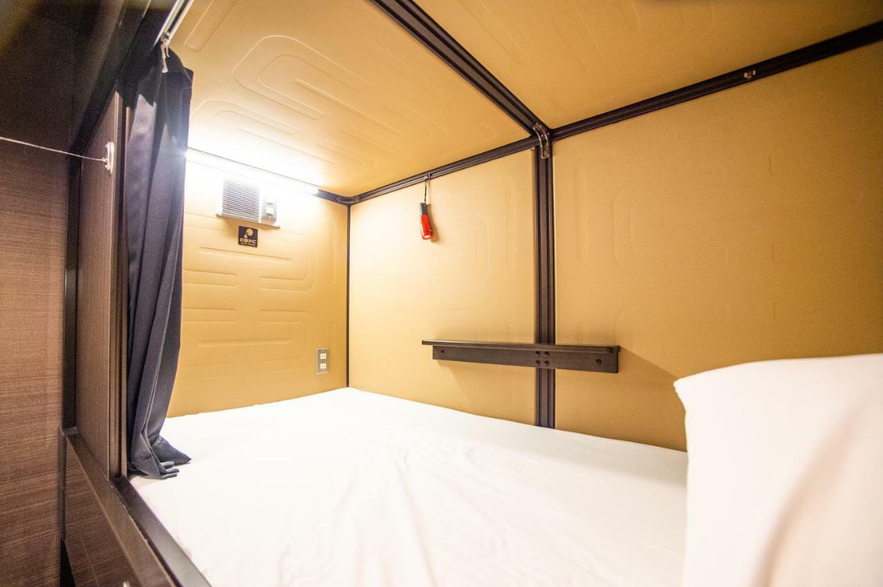 Capsule Hotel Hakodate Exterior foto